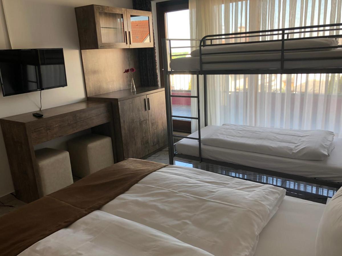 Ec Hotel Elchingen Eksteriør bilde