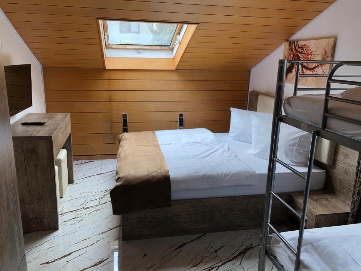 Ec Hotel Elchingen Eksteriør bilde