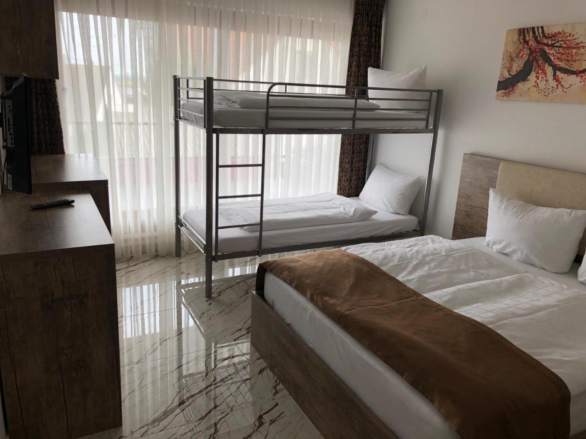 Ec Hotel Elchingen Eksteriør bilde