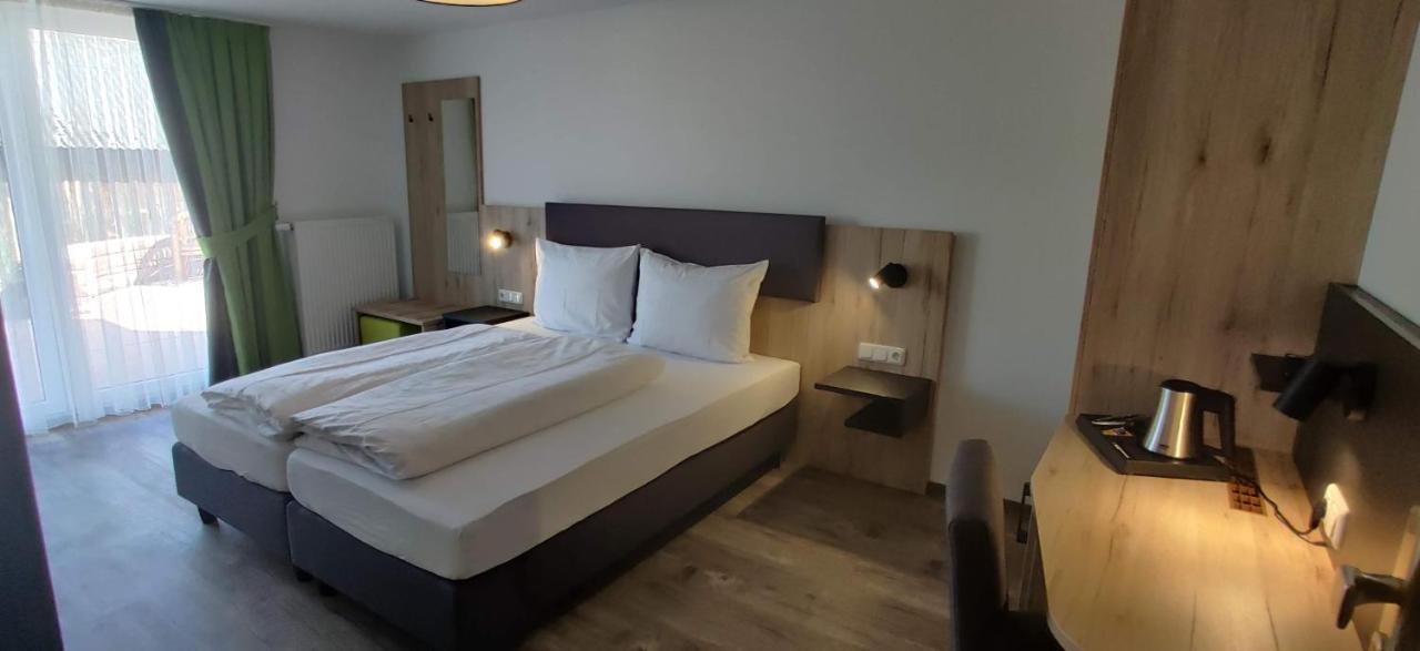 Ec Hotel Elchingen Eksteriør bilde